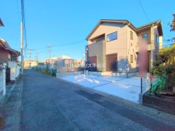 草加市稲荷５丁目