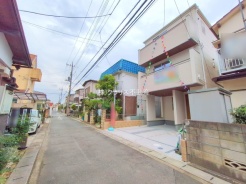 草加市小山２丁目