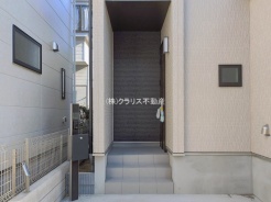 草加市谷塚上町