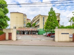 草加市稲荷６丁目