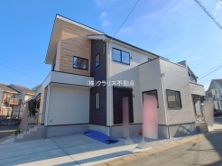 草加市谷塚上町