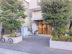 足立区西綾瀬１丁目