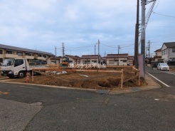 吉川市中曽根１丁目