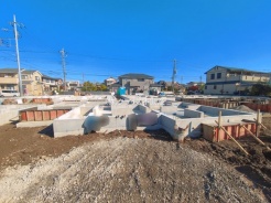 吉川市中曽根１丁目