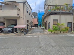 足立区本木東町