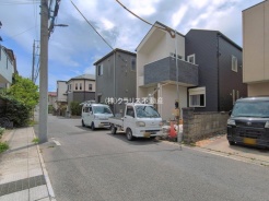 草加市小山２丁目