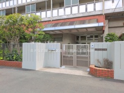 足立区青井３丁目