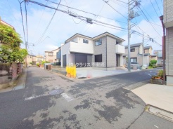 草加市稲荷2丁目