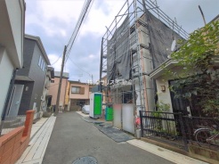 草加市新善町