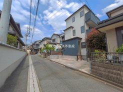 草加市新里町